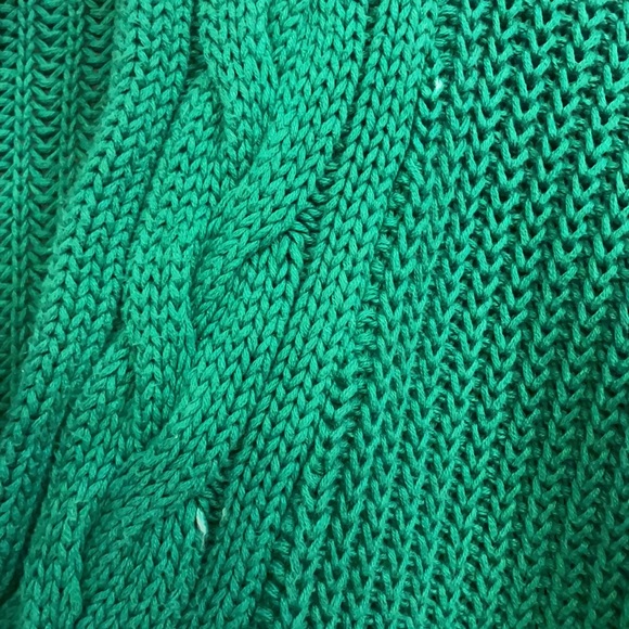 Emerald green sweater - Picture 4 of 4